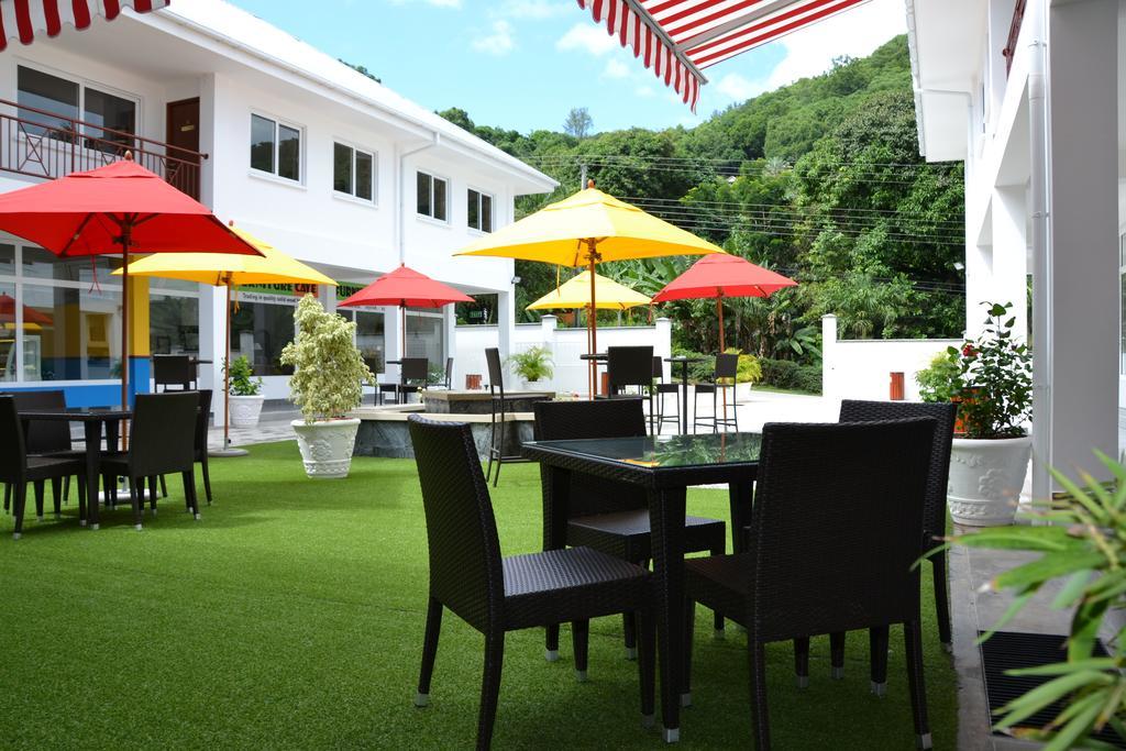 The Old School Self-Catering Apartment Praslin Luaran gambar